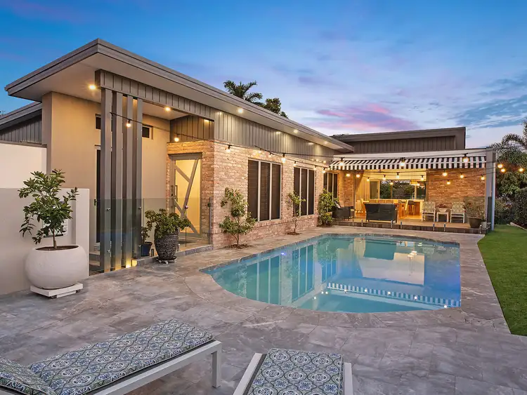 8 Driver Court, Mermaid Waters QLD 4218