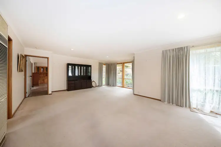 Sixth view of Homely house listing, 10 Fred Lane Crescent, Gordon ACT 2906