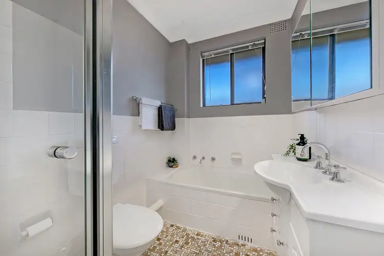 Fifth view of Homely unit listing, 11/31 Meadow Crescent, Meadowbank NSW 2114