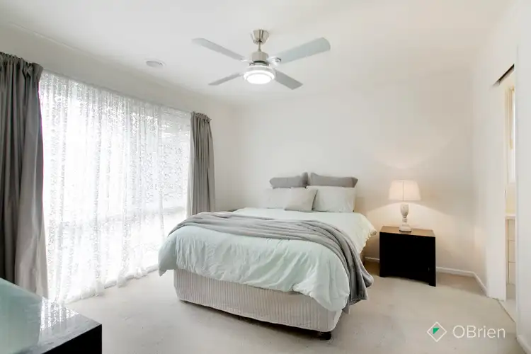 Fifth view of Homely house listing, 15 Wahgunyah Crescent, Langwarrin VIC 3910