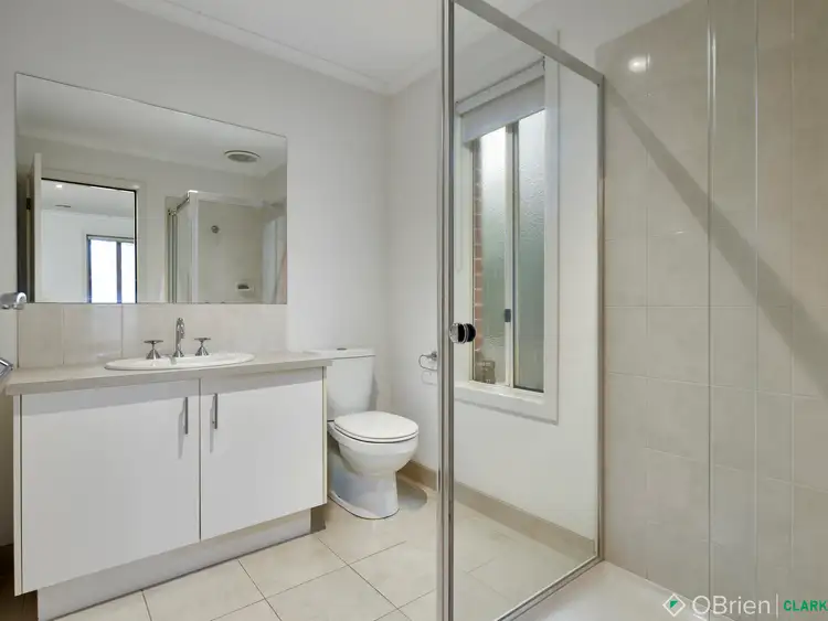 Sixth view of Homely house listing, 5 Eucalypt Court, Drouin VIC 3818