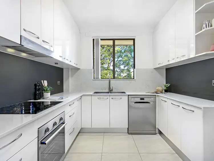 Third view of Homely apartment listing, 6/4 Alma Street, Hurstville NSW 2220