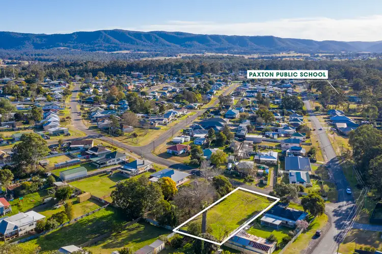 52 Adelaide Street, Paxton NSW 2325