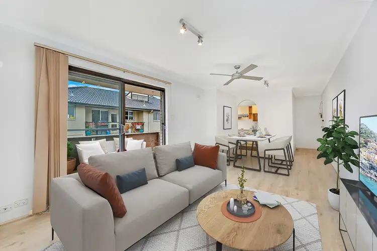 20/18-18a Meadow Crescent