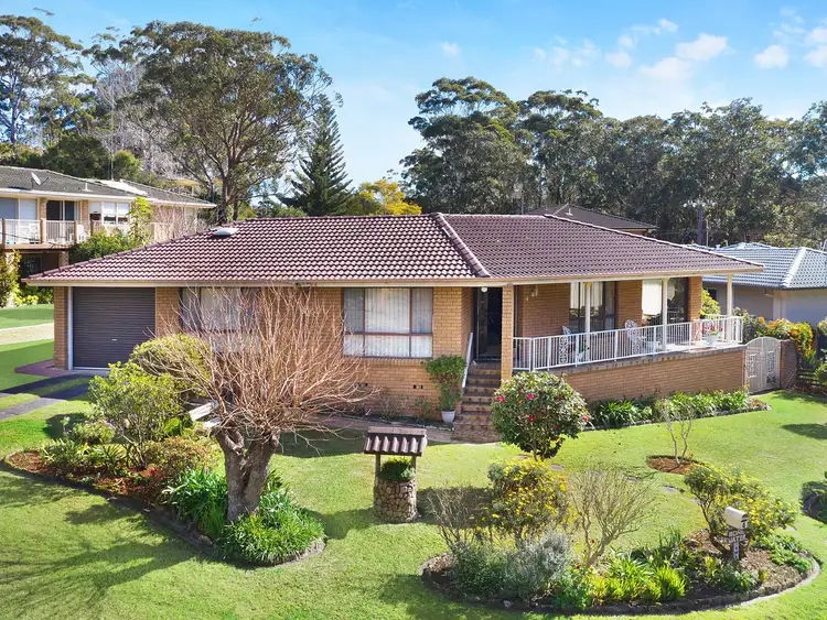 1 Daniel Close, Macmasters Beach NSW 2251