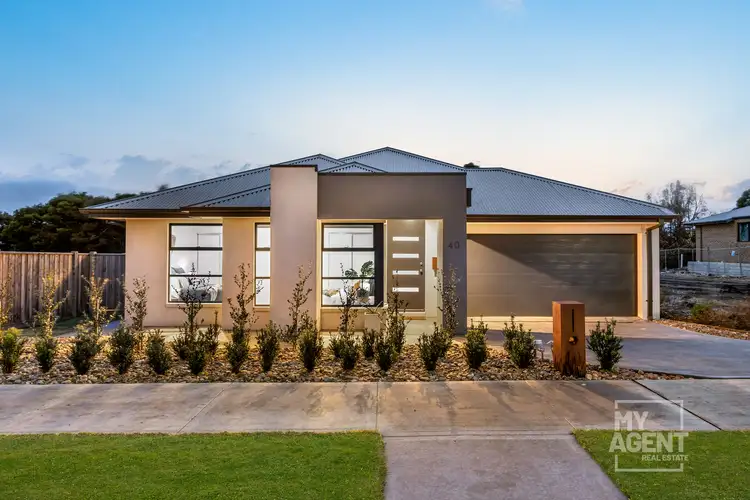 40 Pinnacle Chase, Beveridge VIC 3753