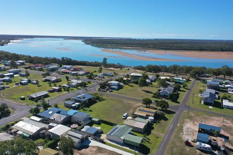 Second view of Homely house listing, 33 Isis Street, Buxton QLD 4660
