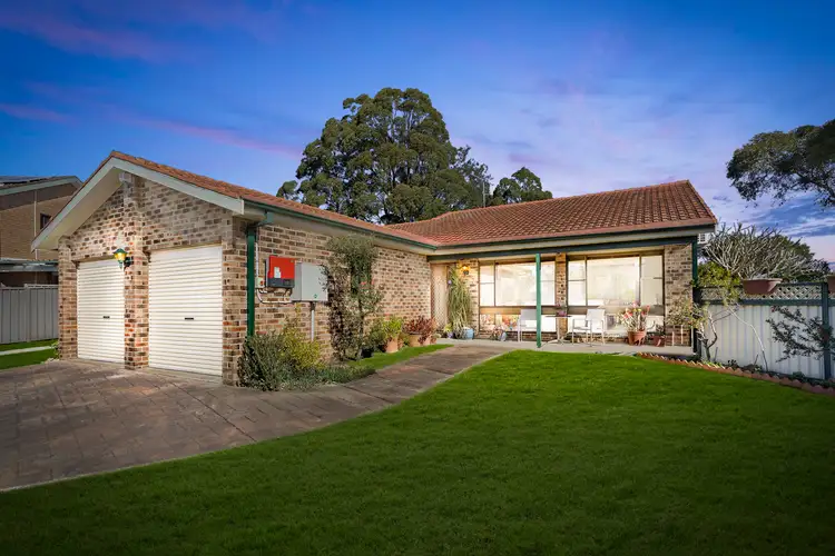 16 Henry Kendall Close, Heathcote NSW 2233