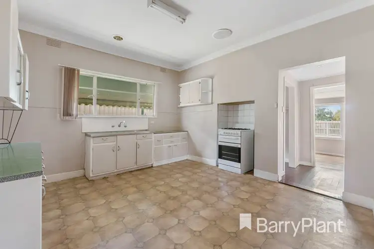 Fifth view of Homely house listing, 3 Ross Street, St Albans VIC 3021