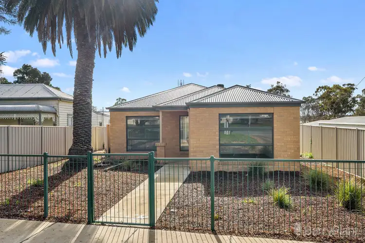 2/21 Heinz Street, White Hills VIC 3550