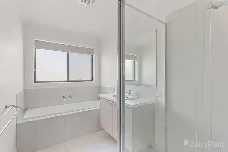 Fourth view of Homely townhouse listing, 2/21 Heinz Street, White Hills VIC 3550