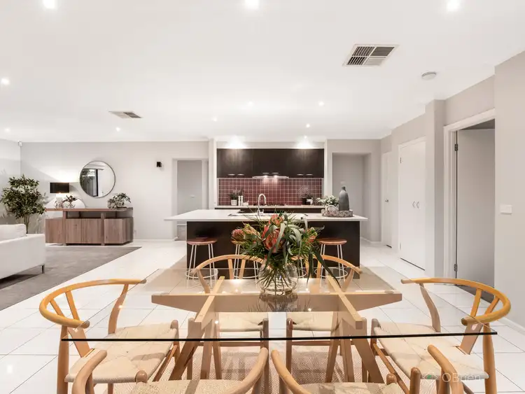 Fifth view of Homely house listing, 10 Champagne Grove, Narre Warren South VIC 3805