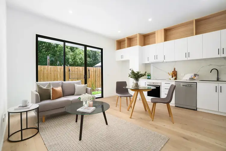 6/10 Stanlake Street, Footscray VIC 3011