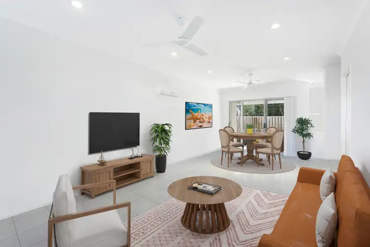 2/16 Sapphire Place, Elanora QLD 4221