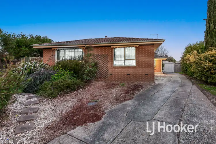 10 Pemberton Drive, Narre Warren VIC 3805