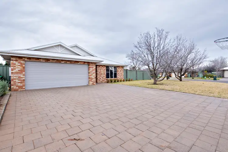 30 Namoi Crescent, Dubbo NSW 2830