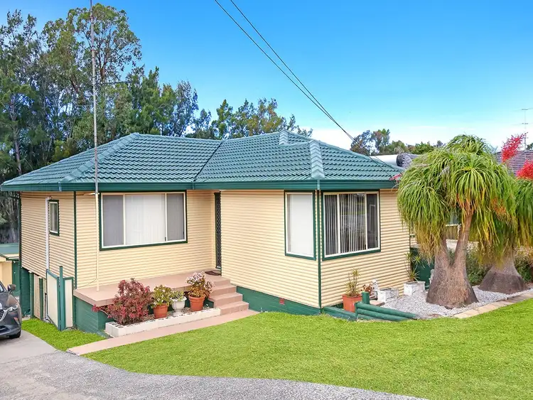 19 Laver Road, Dapto NSW 2530