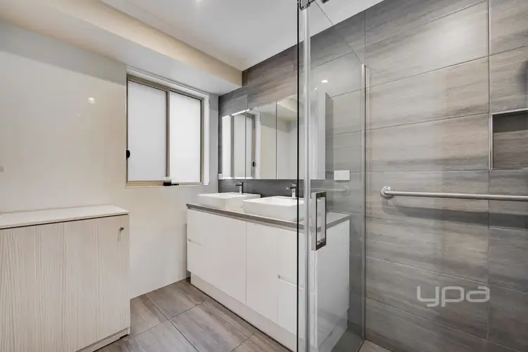 Fifth view of Homely house listing, 8 Haig Place, Attwood VIC 3049