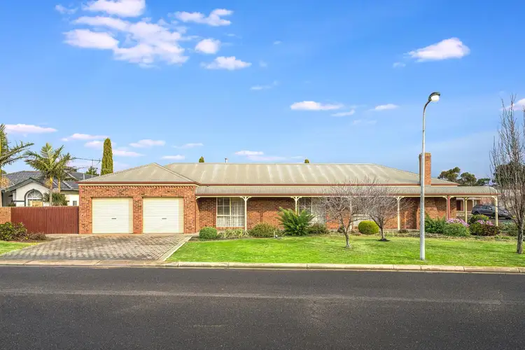 18 Parkland Drive, Hamlyn Heights VIC 3215