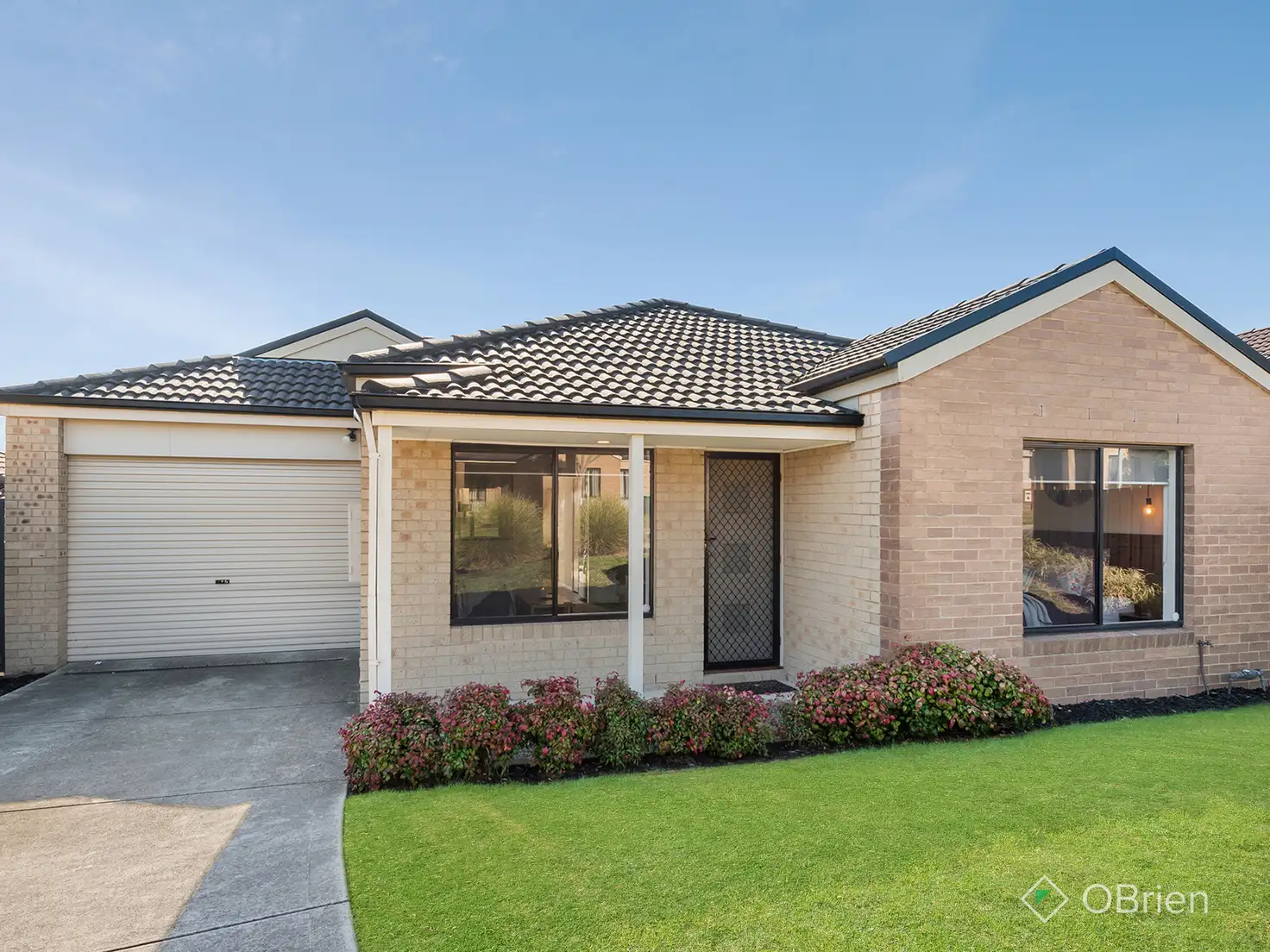 Main view of Homely house listing, 33 Pinewood Drive, Carrum Downs VIC 3201