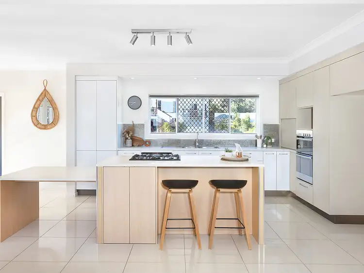 Second view of Homely house listing, 21 Waterview Drive, Lammermoor QLD 4703