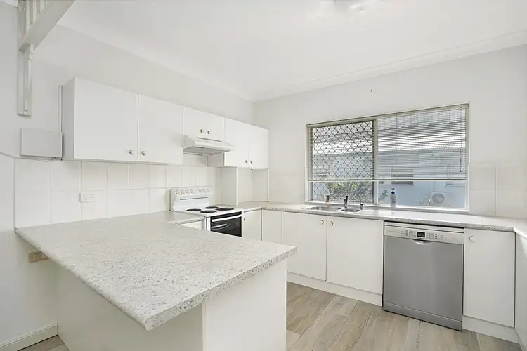 Third view of Homely unit listing, 15/34 Springfield Crescent, Manoora QLD 4870