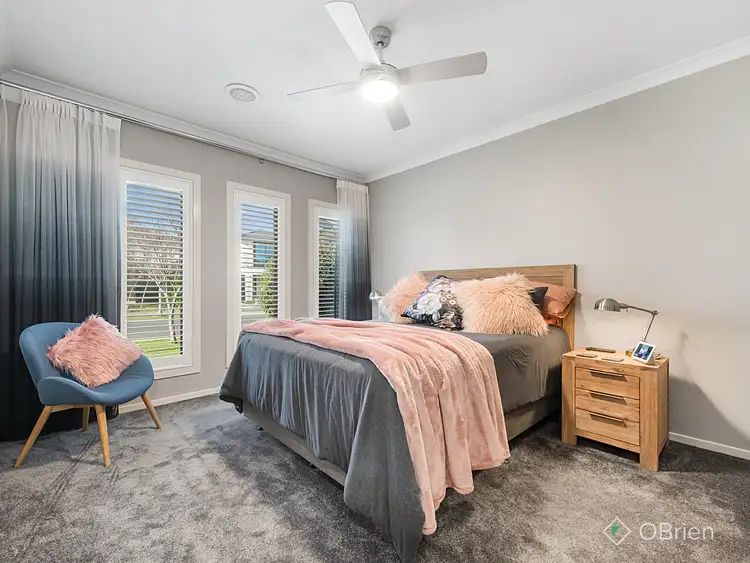 Sixth view of Homely house listing, 20 Warrego Circuit, Sandhurst VIC 3977