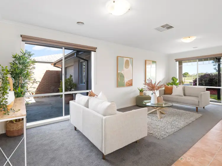 Fifth view of Homely house listing, 11 Alberta Way, Berwick VIC 3806