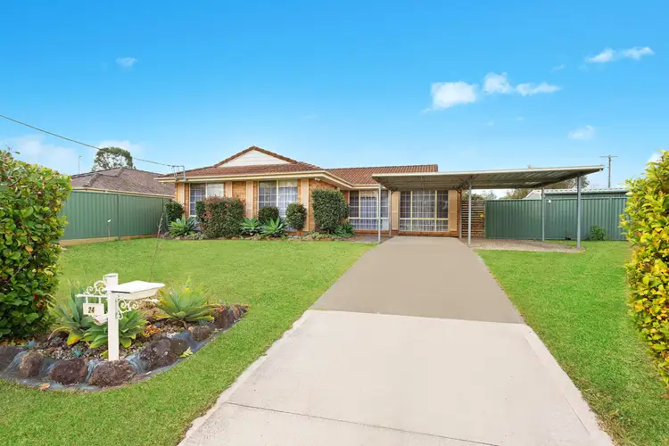 24 Abelia Street