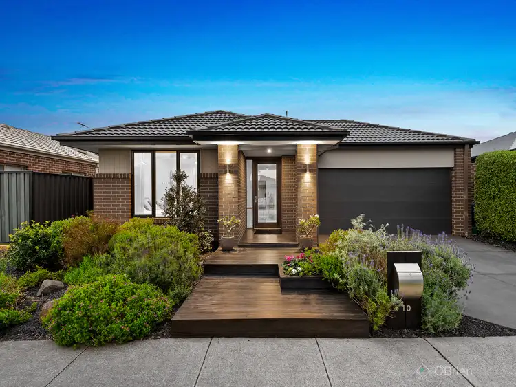 10 Wilkiea Crescent, Cranbourne North VIC 3977