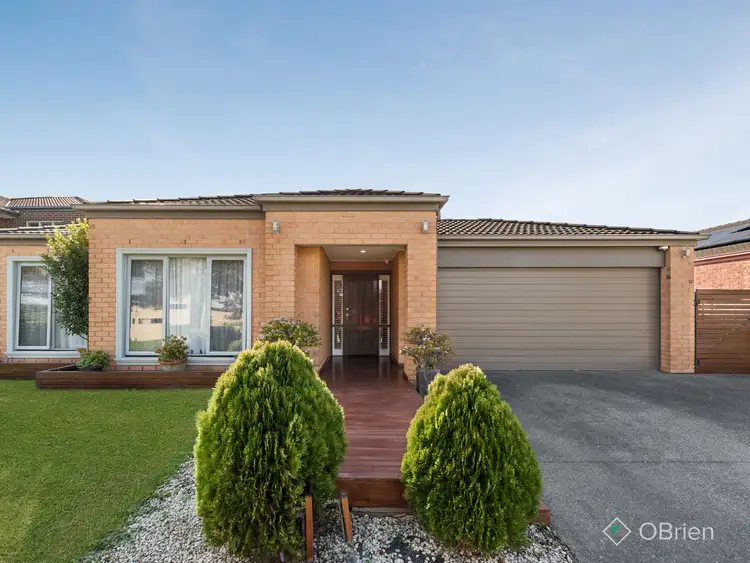 Second view of Homely house listing, 8 Alysha Avenue, Lyndhurst VIC 3975
