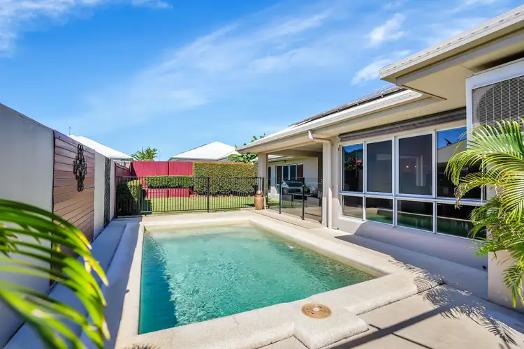 11 Laguna Avenue, Redlynch QLD 4870