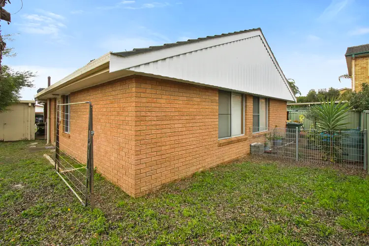 Sixth view of Homely semi-detached listing, 3 Hilda Lane, Tamworth NSW 2340