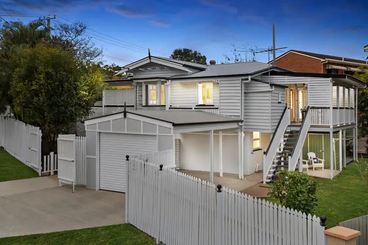 11 Sydney Street, Redcliffe QLD 4020