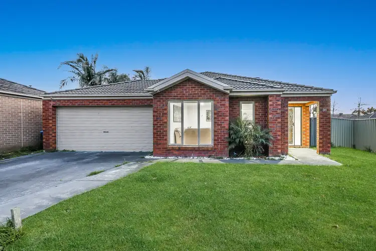 31 Tyndall Street, Cranbourne East VIC 3977