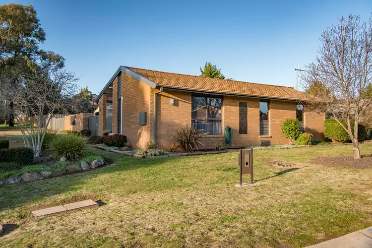 24 Wolff Crescent, Latham ACT 2615