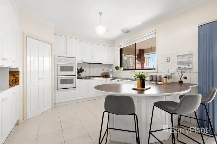 Third view of Homely house listing, 5 Hardiman Court, Mill Park VIC 3082