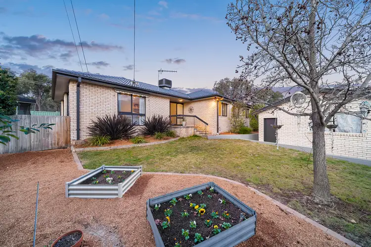 7 Meares Place, Wanniassa ACT 2903