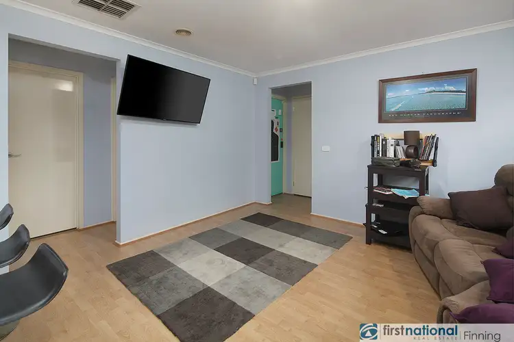 Fifth view of Homely house listing, 3 Cambridge Close, Cranbourne East VIC 3977