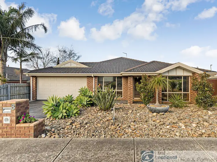 8 Daventry Court, Berwick VIC 3806