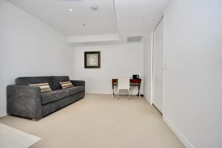 Fifth view of Homely apartment listing, Level 9/904/21 Elizabeth Avenue, Broadbeach QLD 4218