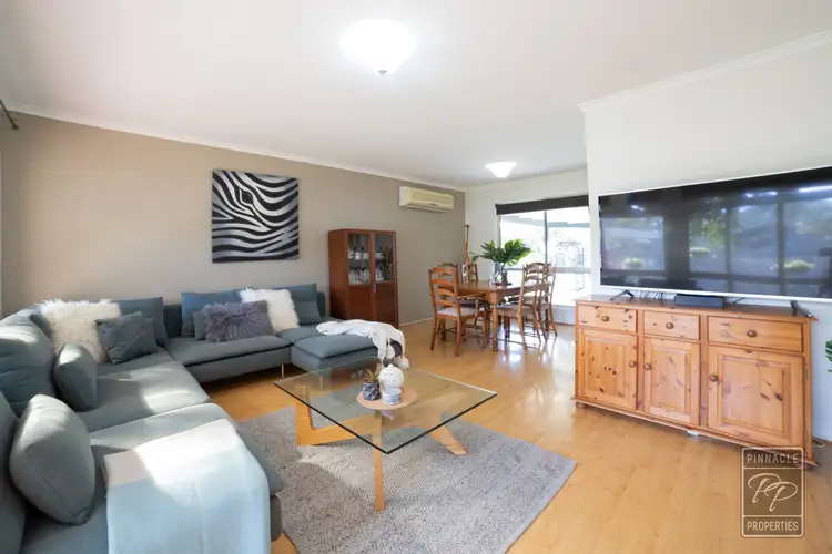 6 Pinkwood Street, Bellbowrie QLD 4070