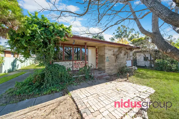 29 Sandakan Crescent, Lethbridge Park NSW 2770