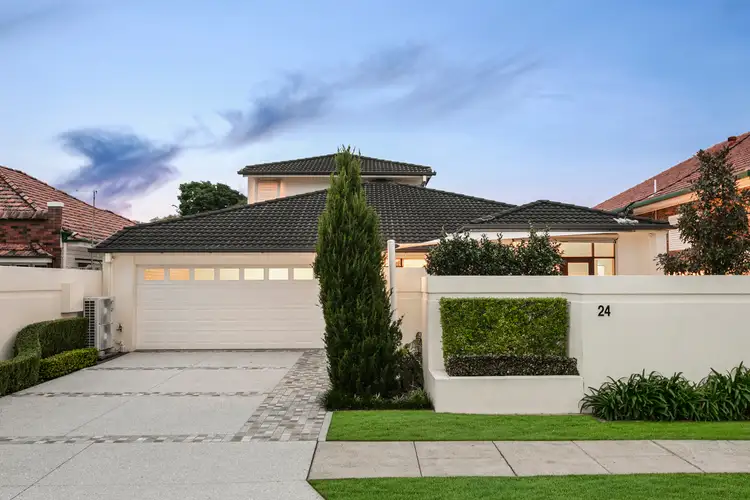 24 Bayview Terrace, Clayfield QLD 4011