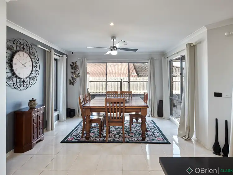 Sixth view of Homely house listing, 32 Kensington Square, Drouin VIC 3818