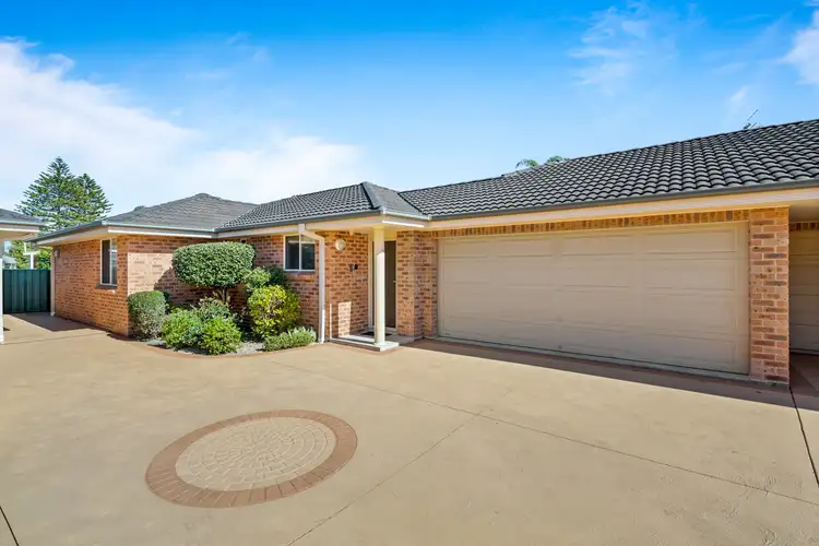 Main view of Homely villa listing, 4/11-13 Swadling Street, Long Jetty NSW 2261