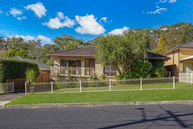13 Beaumont Avenue, Wyoming NSW 2250