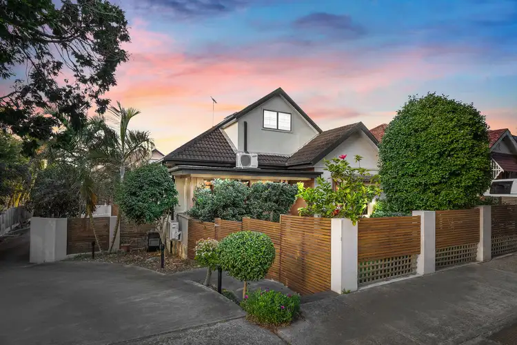 Main view of Homely villa listing, 1/25 Northbrook Street, Bexley NSW 2207