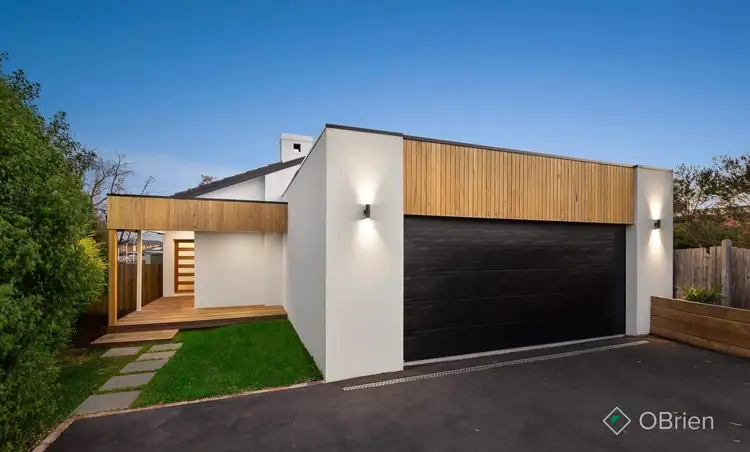 2 Lyn Court, Somerville VIC 3912