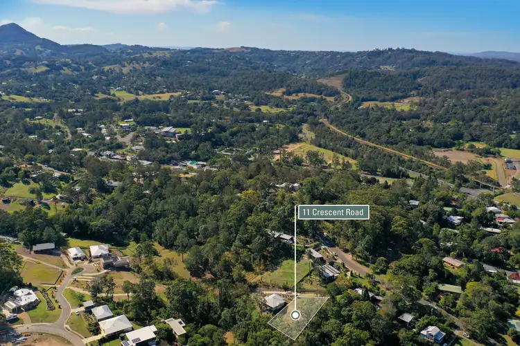 11 Crescent Road, Eumundi QLD 4562